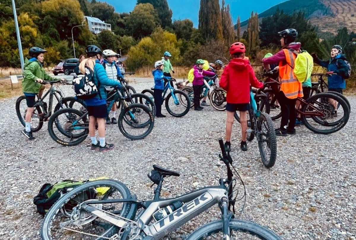 515437228 1056015056704592 1330451552400497000 n v2