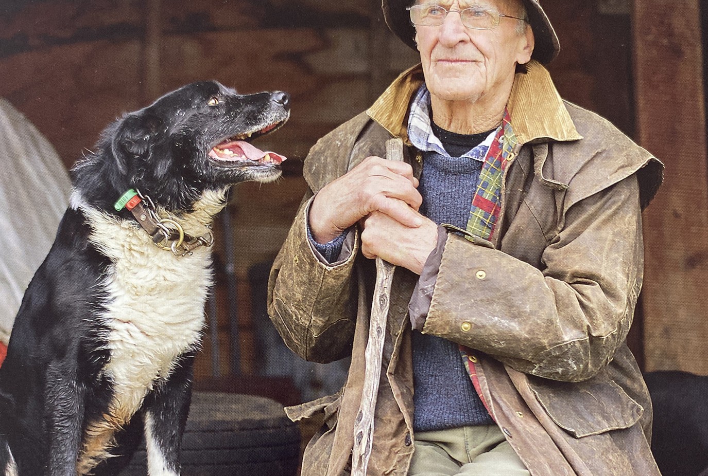 Bill and his beloved dog Help v3. Photo David Darcy Kiwi Dogs And Their People. copy