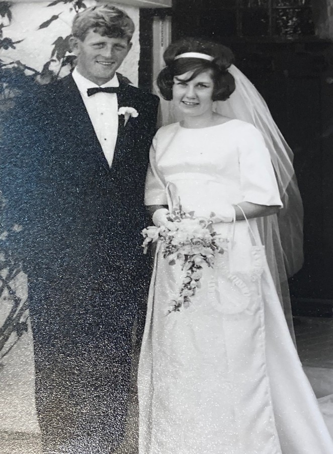 Elaine and Bill on their wedding day in 1967 copy