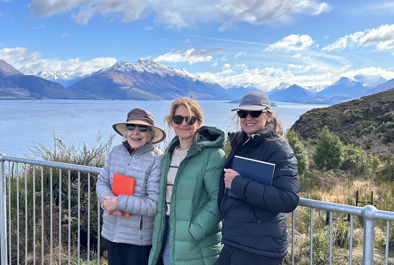 L to R Elisabeth Cummings Wendy McDonald Pam Uren French at Bennetts Bluff lookout 2