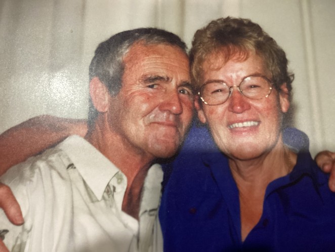 Peter and Christie after renewing their vows in Las Vegas in 2009
