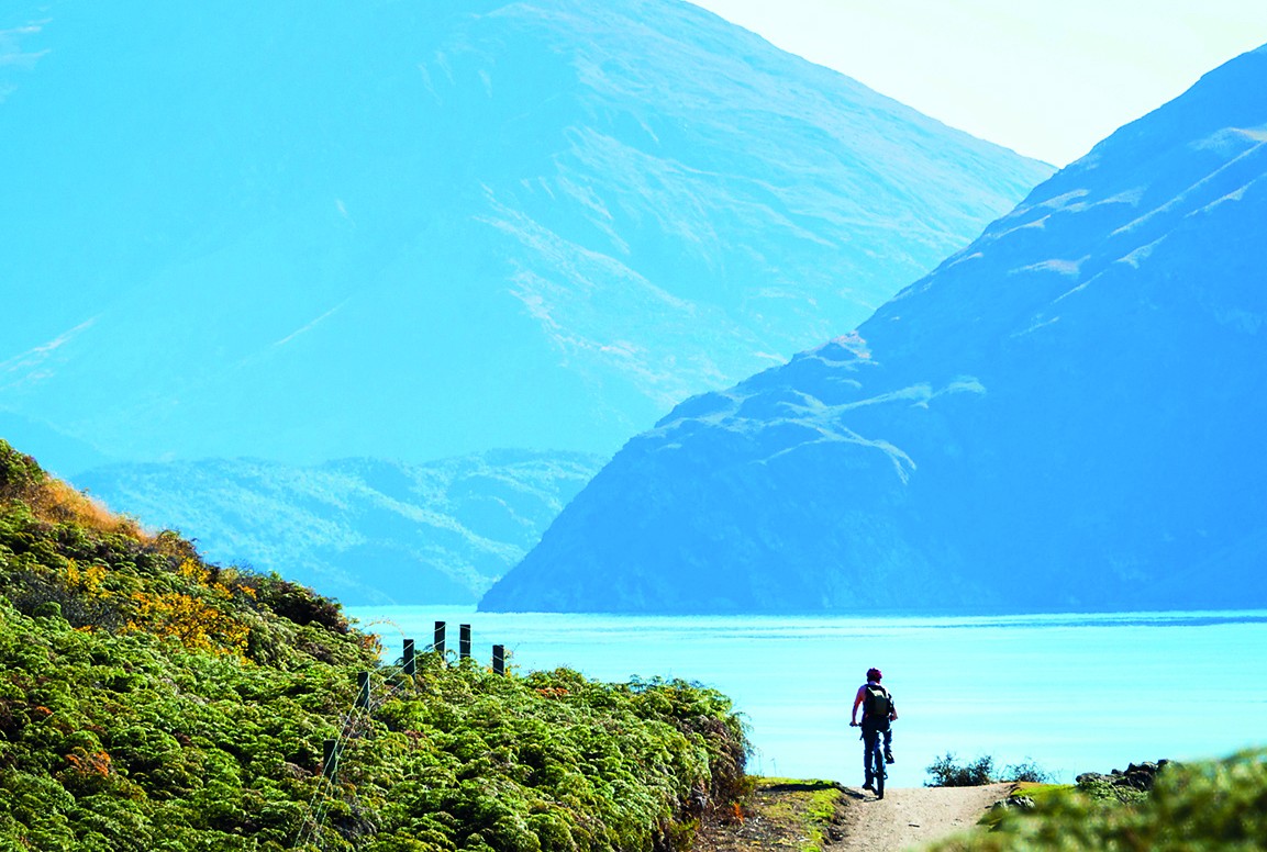Southern Lakes and Central Otago shutterstock 1975919765 copy