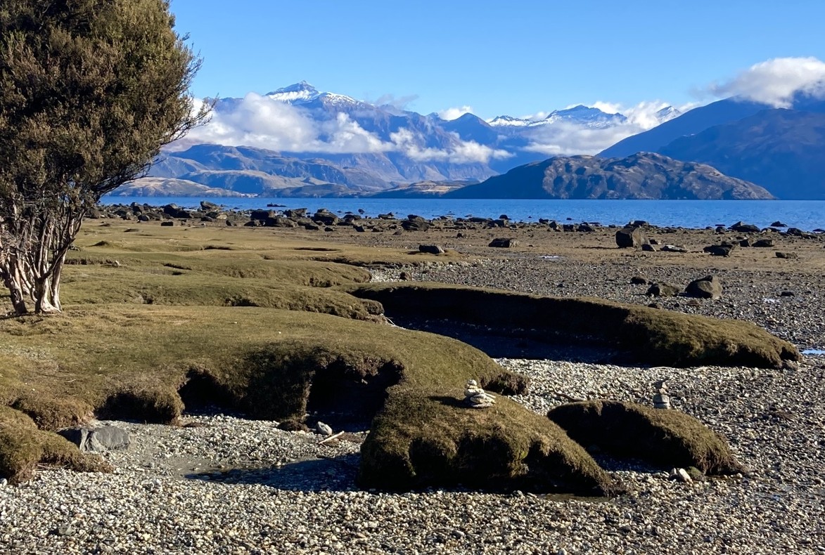 facebook 1. Lake Wanaka looking towards TC pc Wanaka App