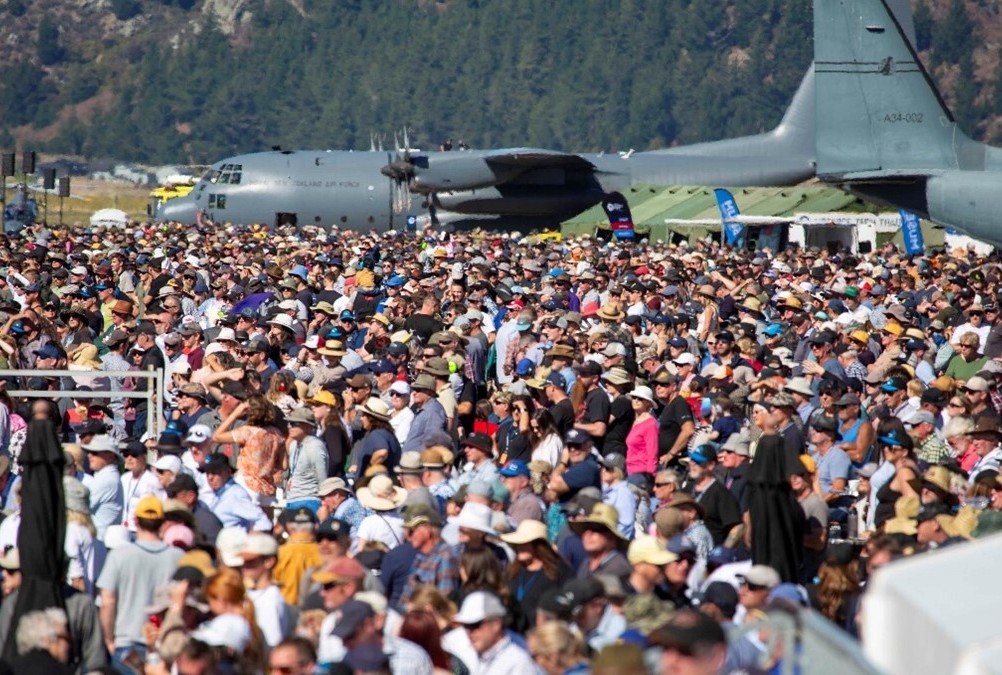 facebook Crowd Shot Geoff Marks with big planes