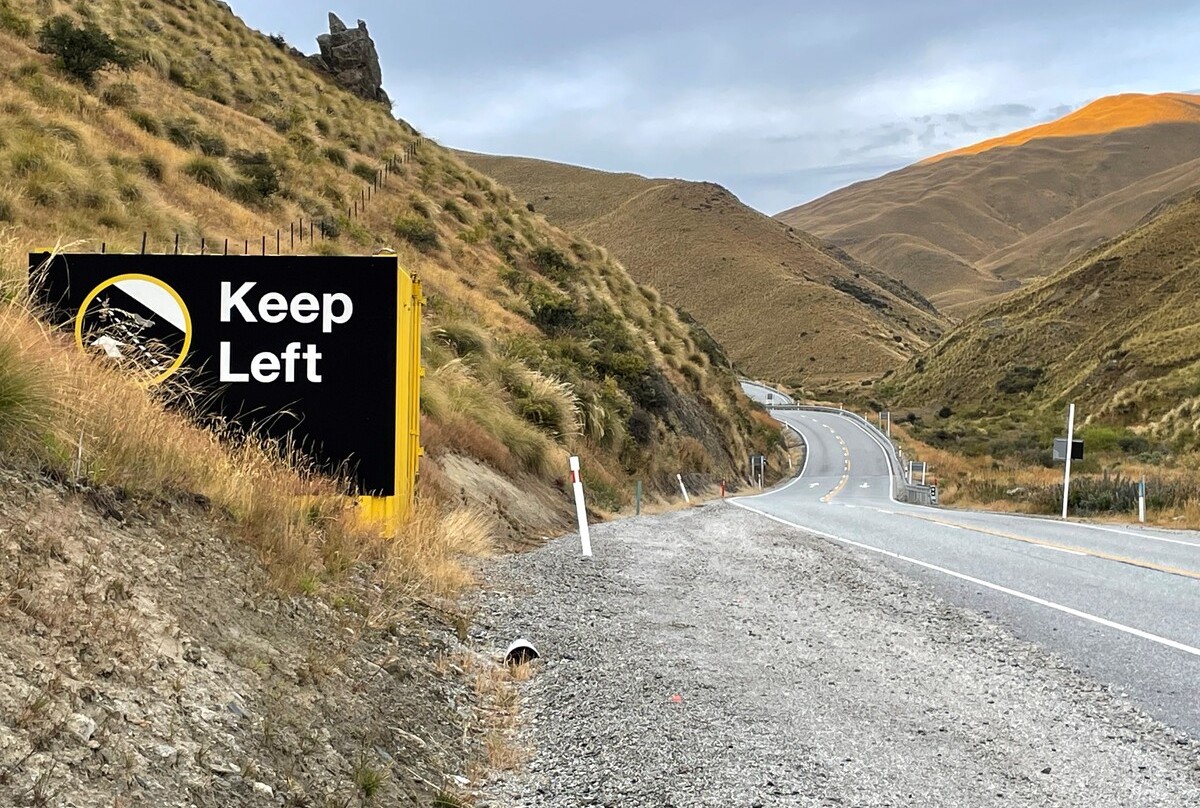 facebook Keep left Crown Range1 1